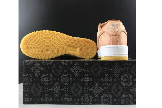 Force Silk Air Gold  1 CJ5290-600 Low Rose Clot 0928